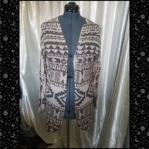 Lightweight Patterned Cardigan